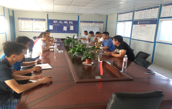 炎炎夏日送清涼，慰問一線勞動者(圖1)