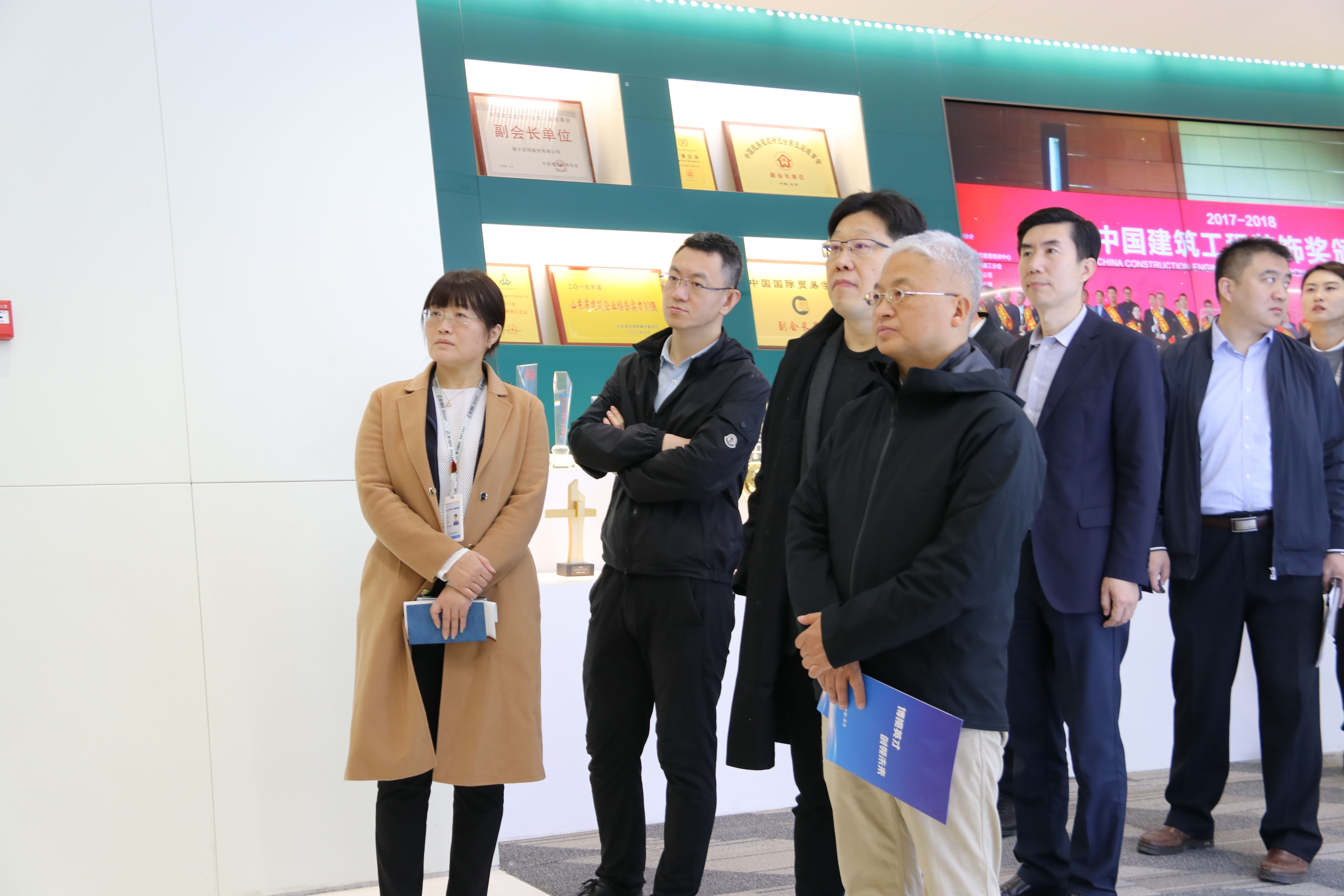 人社部領(lǐng)導(dǎo)蒞臨中建聯(lián)合調(diào)研指導(dǎo)人才隊伍建設(shè)工作(圖4)