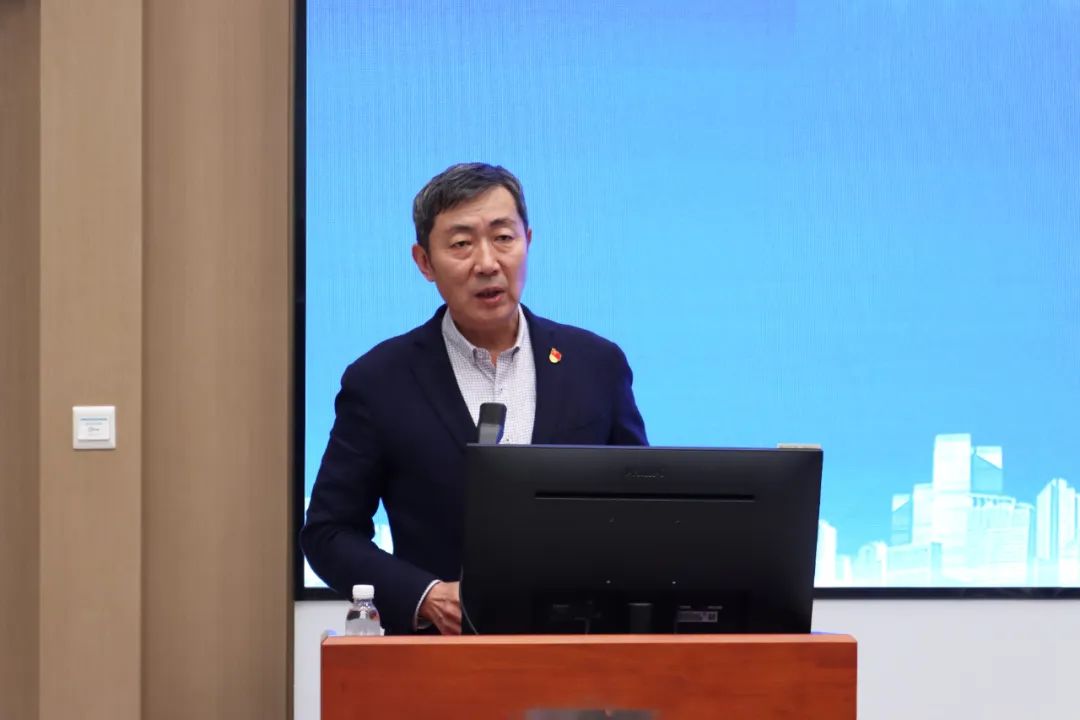 嶗山區(qū)建筑業(yè)協(xié)會換屆大會圓滿完成，中建聯(lián)合當(dāng)選為會長單位(圖2)