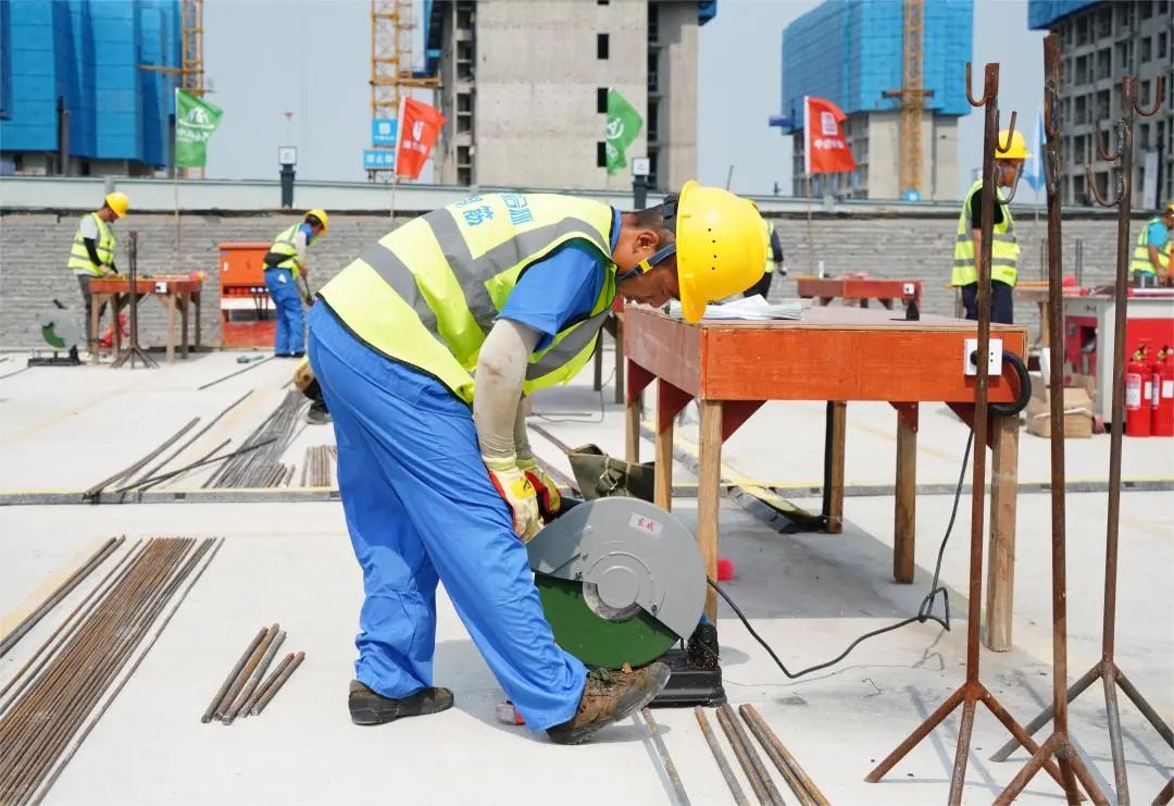以賽促訓(xùn)，匠心筑城|中建聯(lián)合承辦嶗山區(qū)第十六屆“中建聯(lián)合杯”建筑業(yè)職業(yè)技能大賽(圖5)
